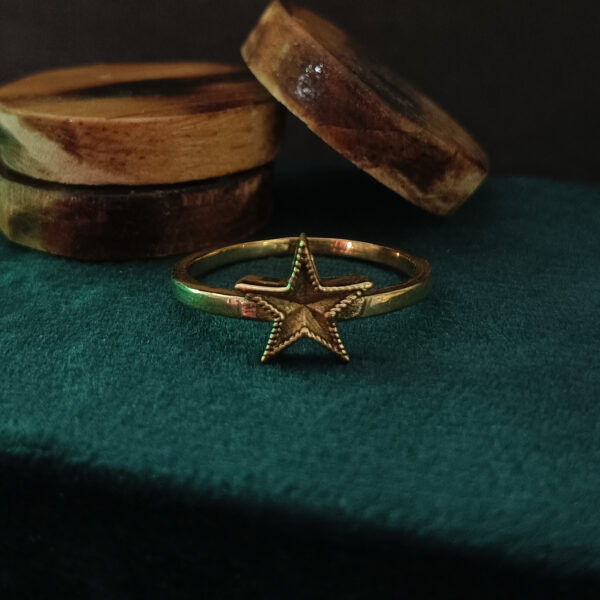 Custom silver rings in Jaipur